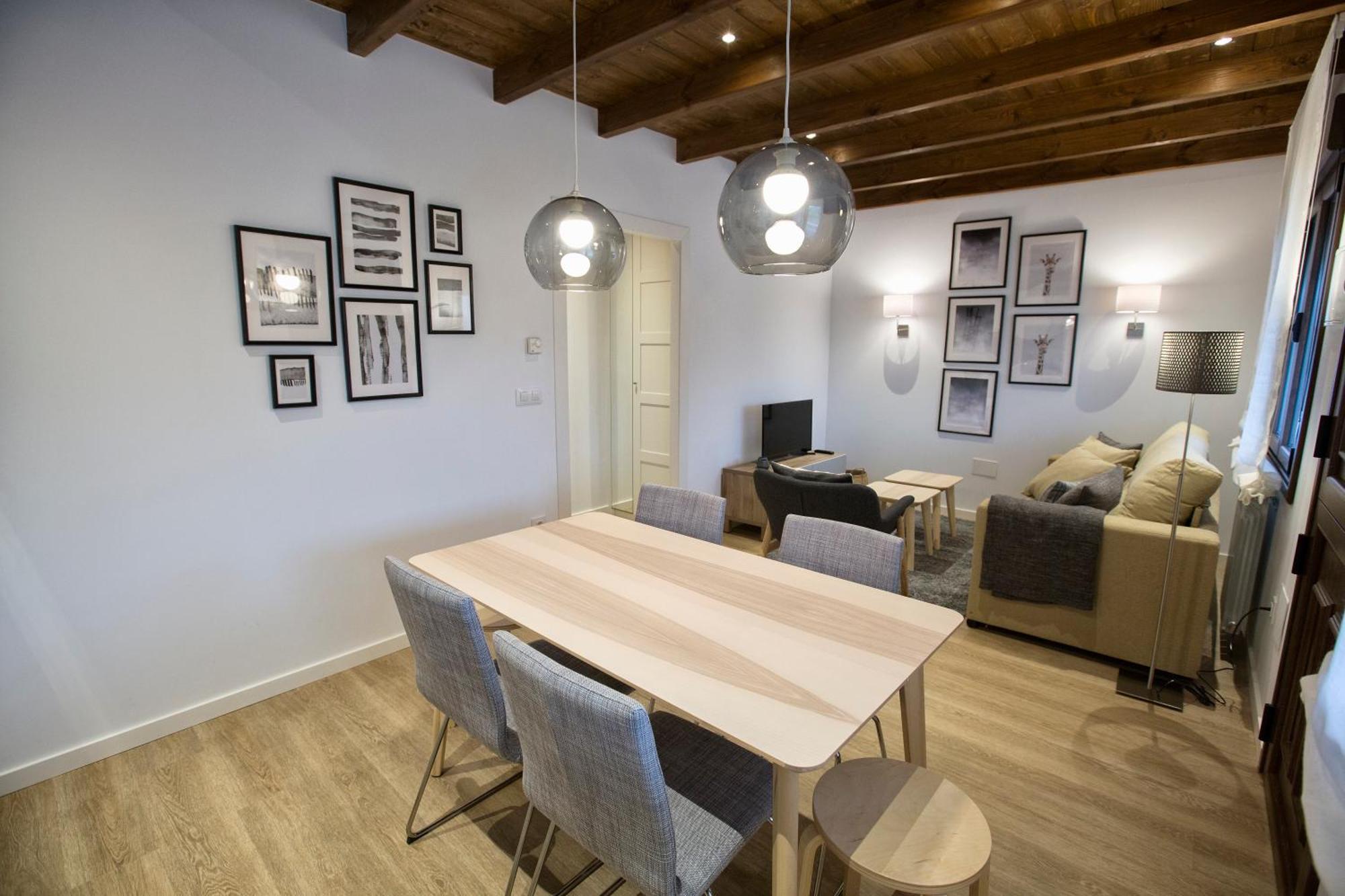 Fuente El Gueeyu Apartment Cangas de Onis Bagian luar foto