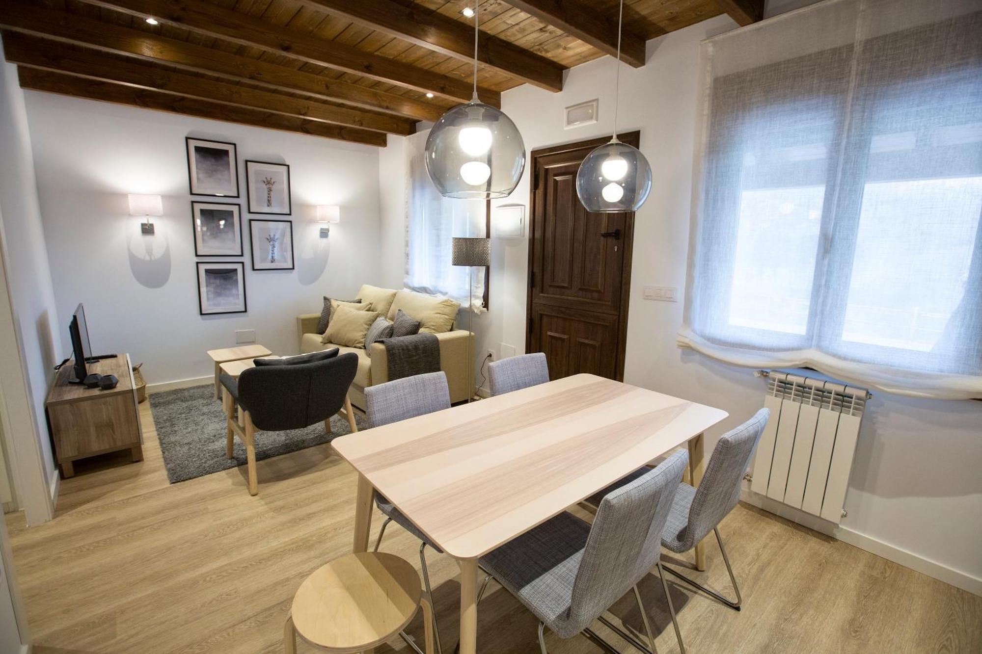 Fuente El Gueeyu Apartment Cangas de Onis Bagian luar foto